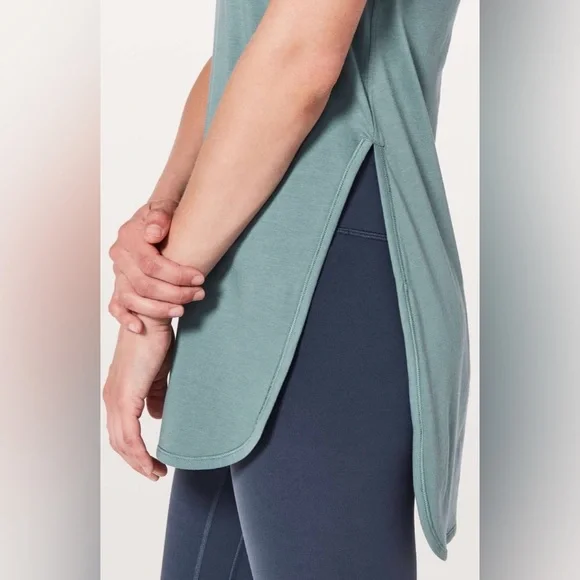 Lululemon Side Story Tank Mystic Green size 10 NWT - Picture 4 of 8